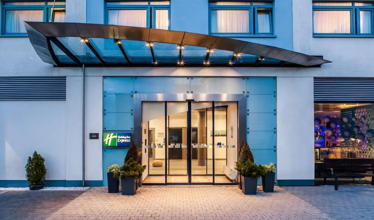 Holiday Inn Express München Messe, an IHG Hotel Feldkirchen