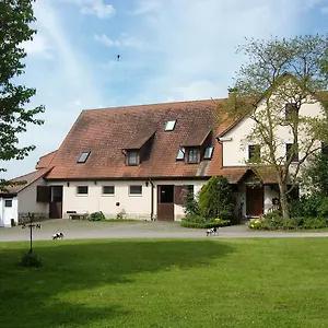  Apartment Neureuth